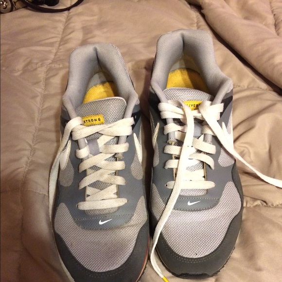 Nike Shoes Good Hardly Worn Nike Poshmark